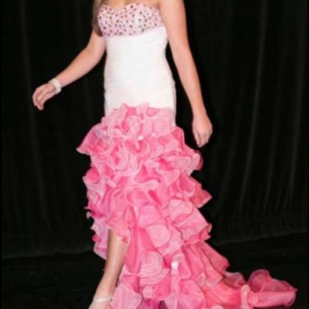 Prom gown